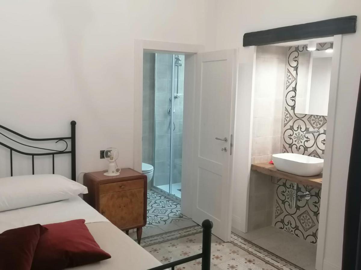 Le Scale Di Pietra Bed & Breakfast Conversano Exterior photo